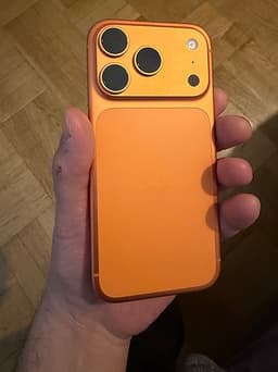 iPhone 17 pro 256gb orange