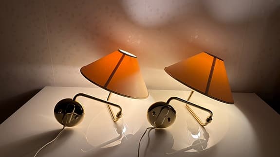 VÄGGLAMPOR / 1 Par / Mässing / Reijmyre Armaturfabrik / 1980-tal