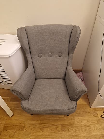 IKEA fåtölj av grå tyg