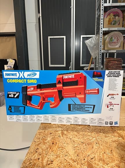 Nerf Fortnite Compact SMG leksaksvapen