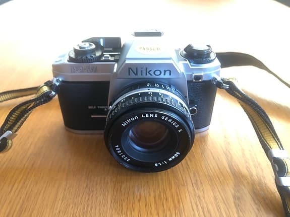 Nikon FG20 Analog systemkamera + Nikon AF Nikkor 70-210mm 1:4-5.6