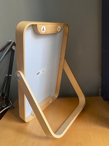 IKEA spegel i trä med ställning