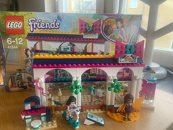 LEGO Friends 41344 Andreas’s Accessories store