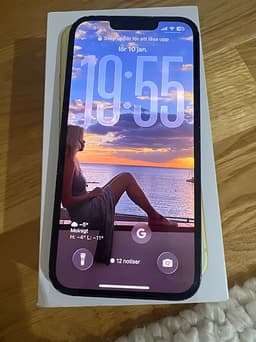 Apple iPhone 14 128 GB svart