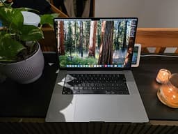 Macbook pro 16" M2 Max 32GB RAM 1 TB  SSD