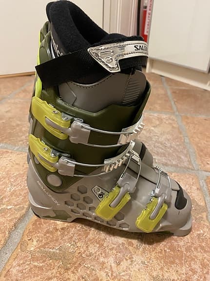 Salomon slalompjäxor strl 24.5