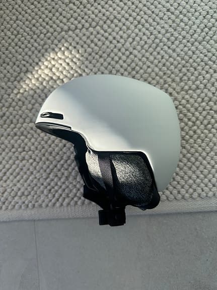 Oakley skid/snowboardhjälm MOD1 StorlekS