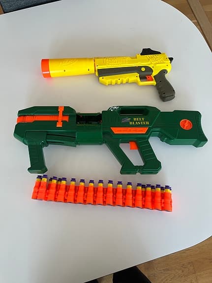 Nerf & XShot – Fortnite pistol + Belt Blaster