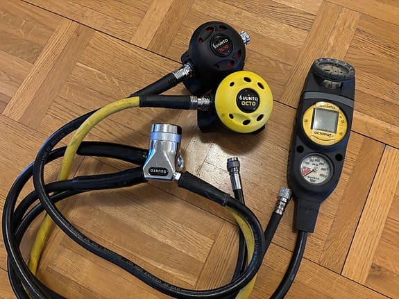 Suunto (Apeks)  dykregulator
