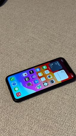 Apple iPhone XR mobiltelefon 64 GB svart 86% batterihälsa