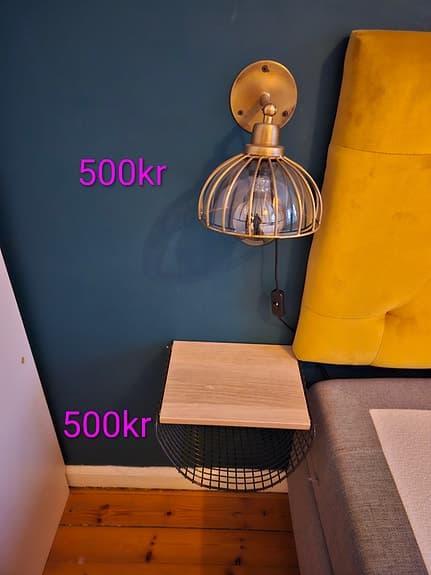 2 stycken mycket praktiska väggmonterade sängbord