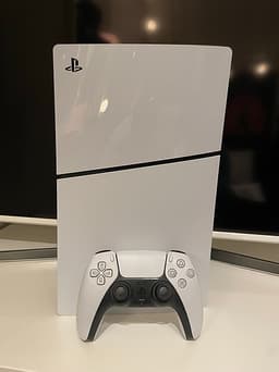 PlayStation 5 Slim – begagnad, fungerar perfekt