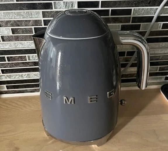 Smeg Vattenkokare Grå Rostfritt stål