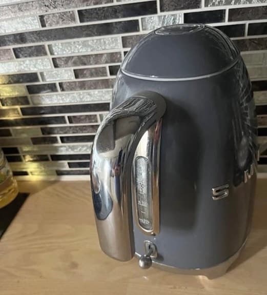 Smeg Vattenkokare Grå Rostfritt stål