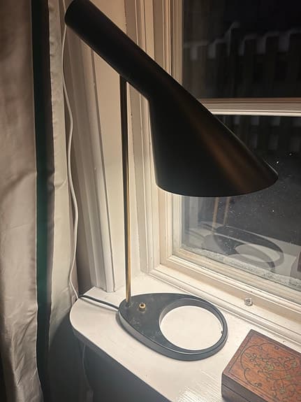 Louis Poulsen  Aj bord  specialutgåva internt.