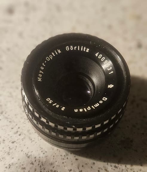 Meyer-Optik Görlitz Domiplan 2.8/50 objektiv