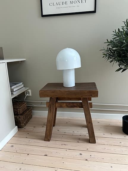 Pall i återvunnet trä