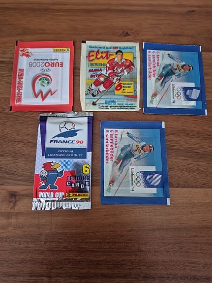 B102/ 11 oöppnade paket Fotboll etc * 2 st Lillehammer