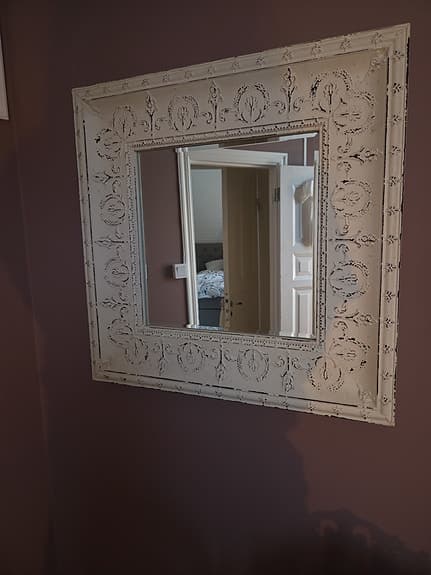 Gedigen spegel ca 80x80cm