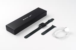 Apple Watch Nike Series 6 GPS 44mm med 100% batteri i nyskick
