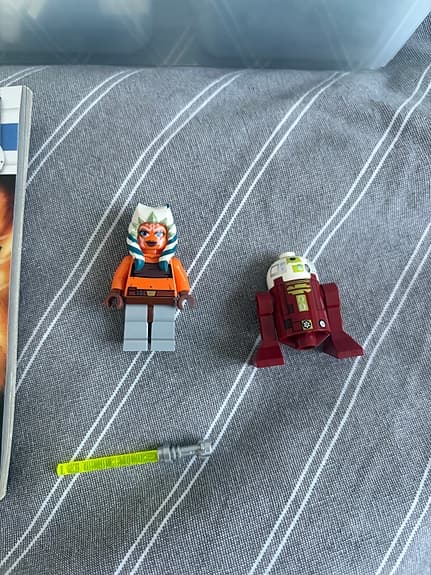 LEGO Star Wars Ahsoka's Starfighter och Vulture Droid 7751
