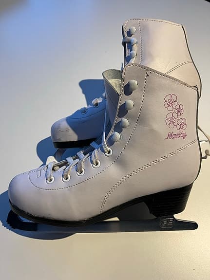 Nancy skridskor barn storlek 34 vit