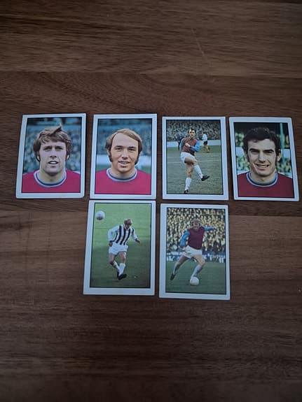 B(21) 15 st Fotbollsbilder 1972
* Bra skick