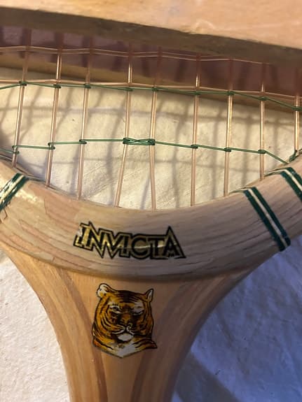Invicta trä tennisracket