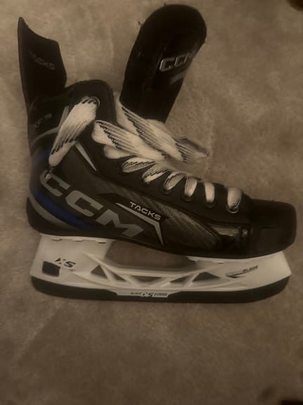 CCM Tacks Ishockeyskridskor storlek 39