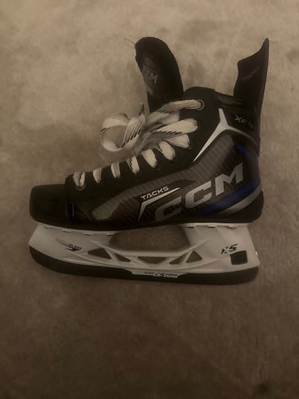 CCM Tacks Ishockeyskridskor storlek 39