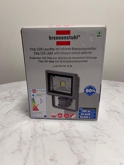 Brennenstuhl LED-strålkastare med infraröd rörelsedetektor