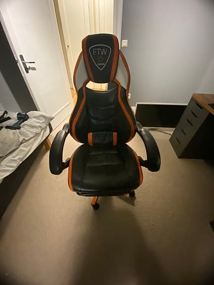 FTW Gamingstol svart och orange