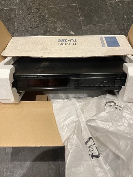 Denon TU-280 AM-FM TUNER