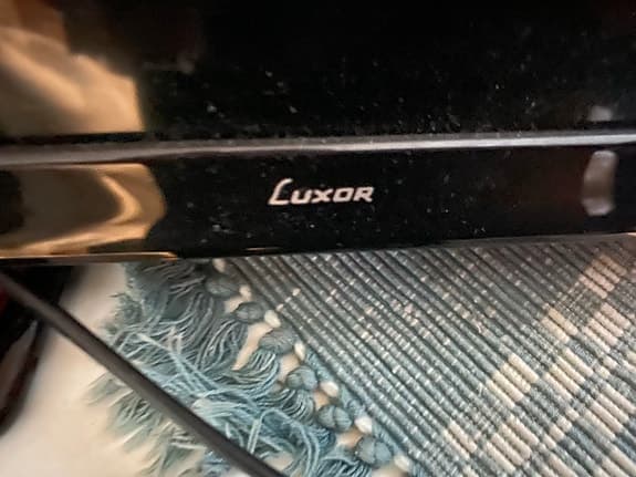 Luxor NLED40B1 TV ( smart tv)