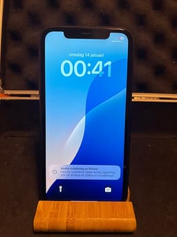 iPhone 11 64GB 97% Batteri I topp skick ingen repor addare följer med