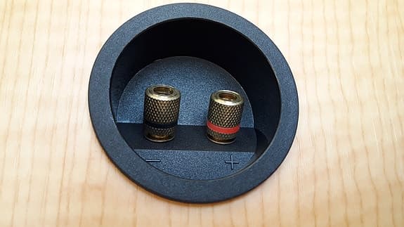 HELT NYA HÖGTALARE priset avser paret VANTAGE Aktiv 4.1