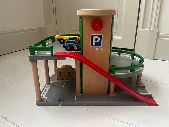 BRIO parkeringsgarage