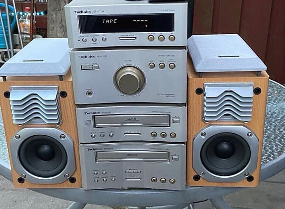 Technics stereopaket med högtalare