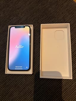 Apple iPhone 12 64 GB svart