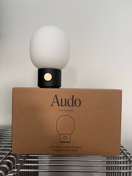 Ny JWDA portabel bordslampa, Audo Copenhagen