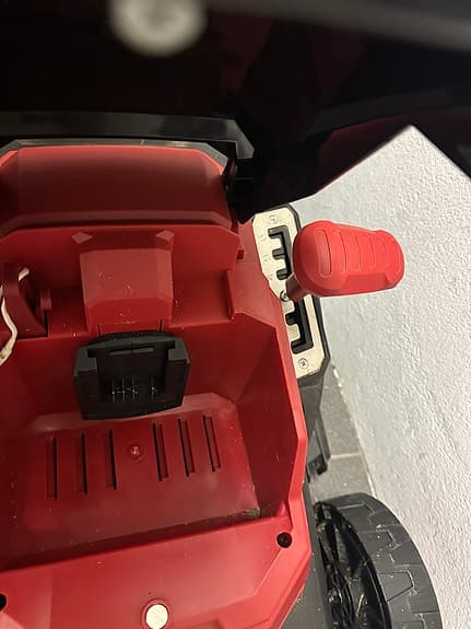 Gräsklippare Inköpt från Jula i maj 2025