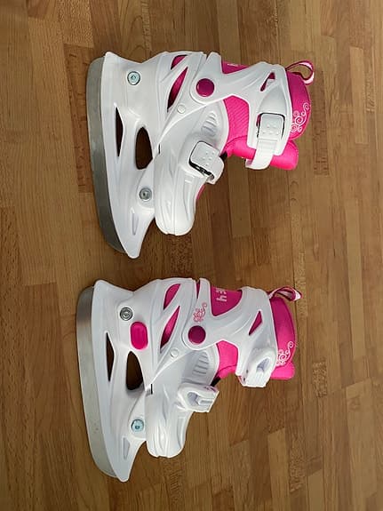 Nya justerbara skridskor 25-28