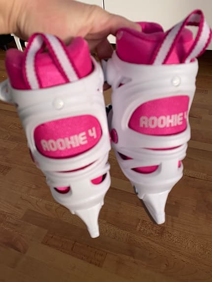 Nya justerbara skridskor 25-28