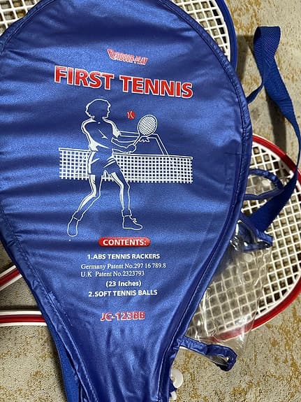 Lars First Tennis Tennisklubbor med fodral och bollar