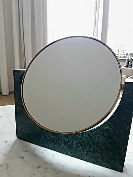 Pepe Marble spegel från Audo Copenhagen