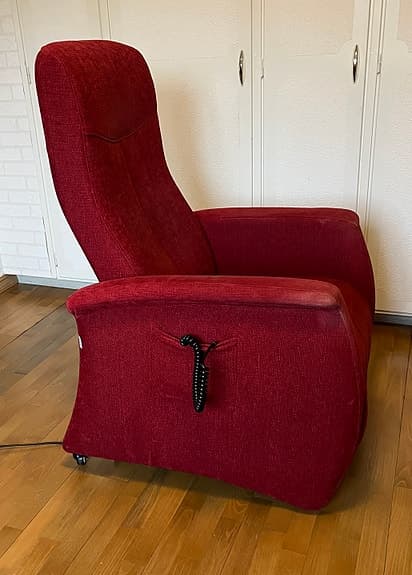 El-Reclinerfåtölj med uppresningshjälp