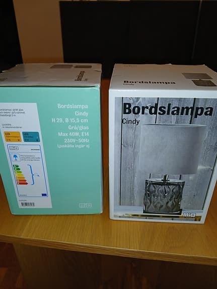 Bordsampa Cindy i grå