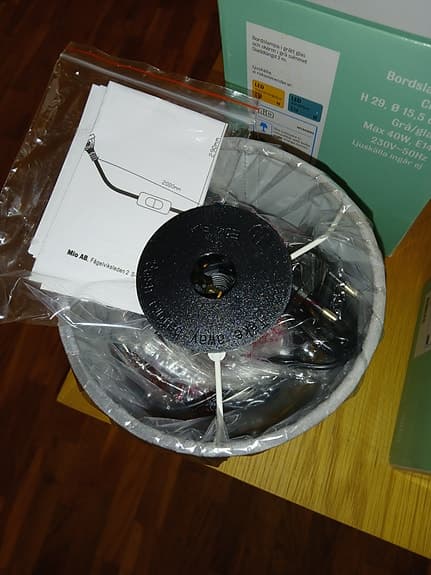 Bordsampa Cindy i grå