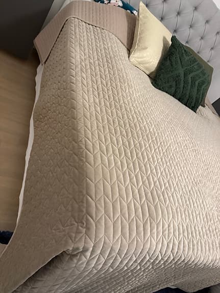 Sängöverkast 260x260