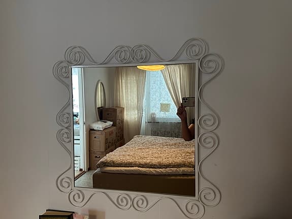 IKEA spegel med dekorativ ram